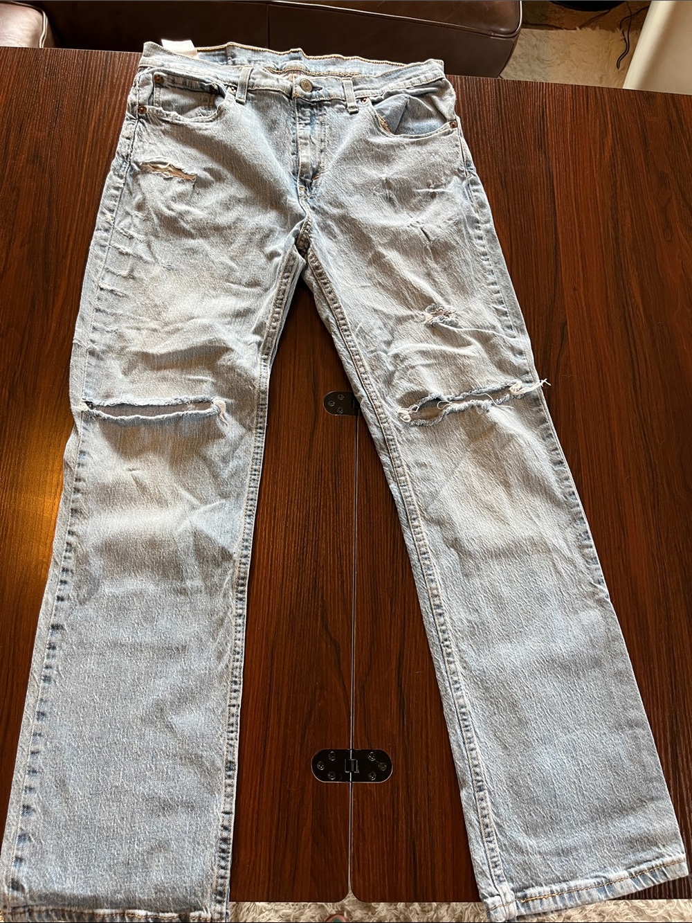 Levi’s 527 Men's Light Blue Distressed Jeans 32x30